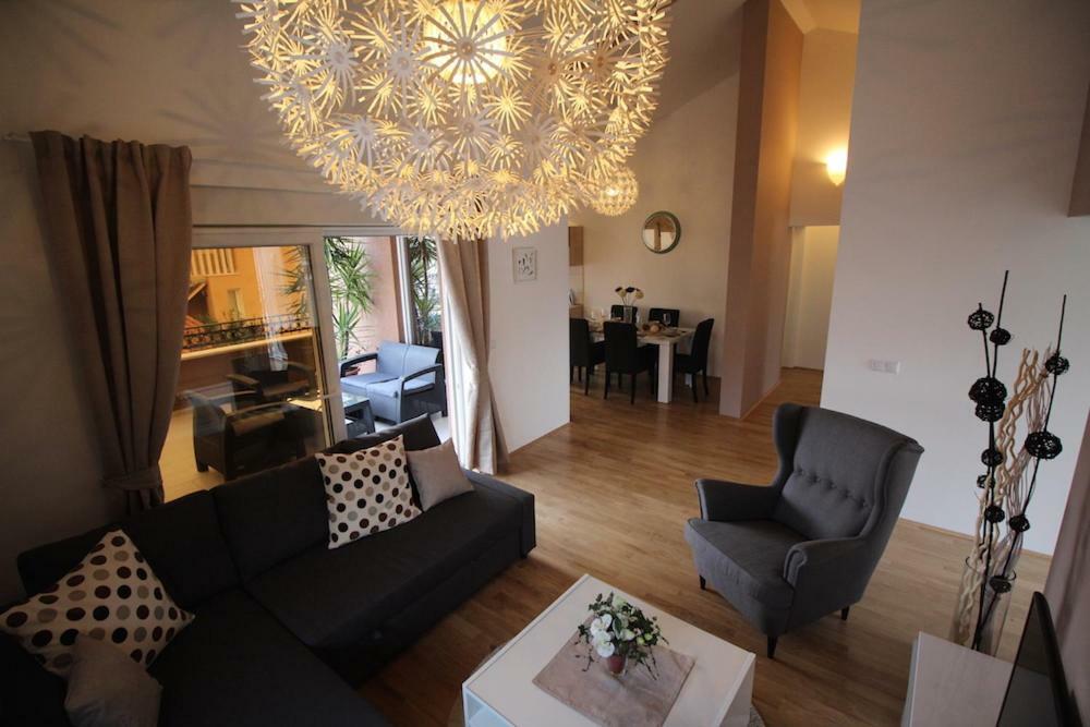 Villa Lux Haus à Trogir Extérieur photo